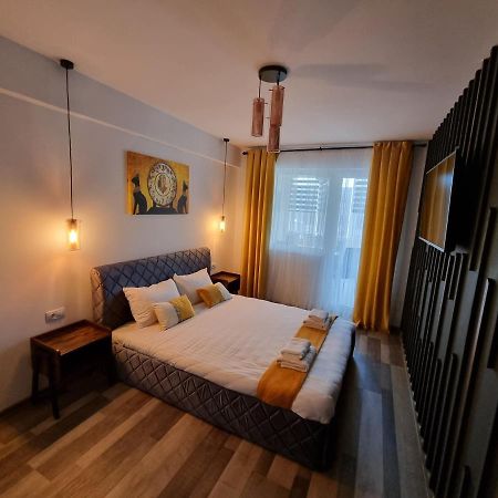 Luxury Apartments Bacău Екстериор снимка