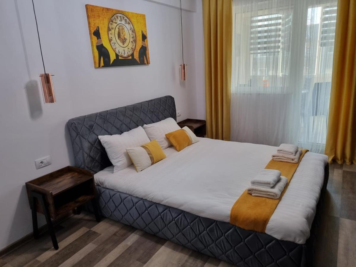 Luxury Apartments Bacău Екстериор снимка
