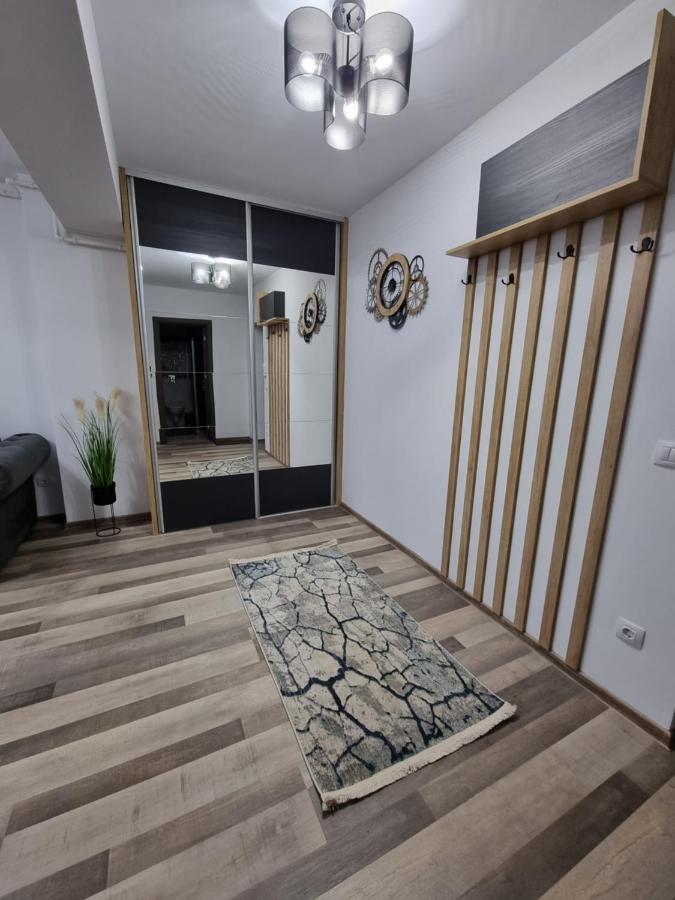 Luxury Apartments Bacău Екстериор снимка