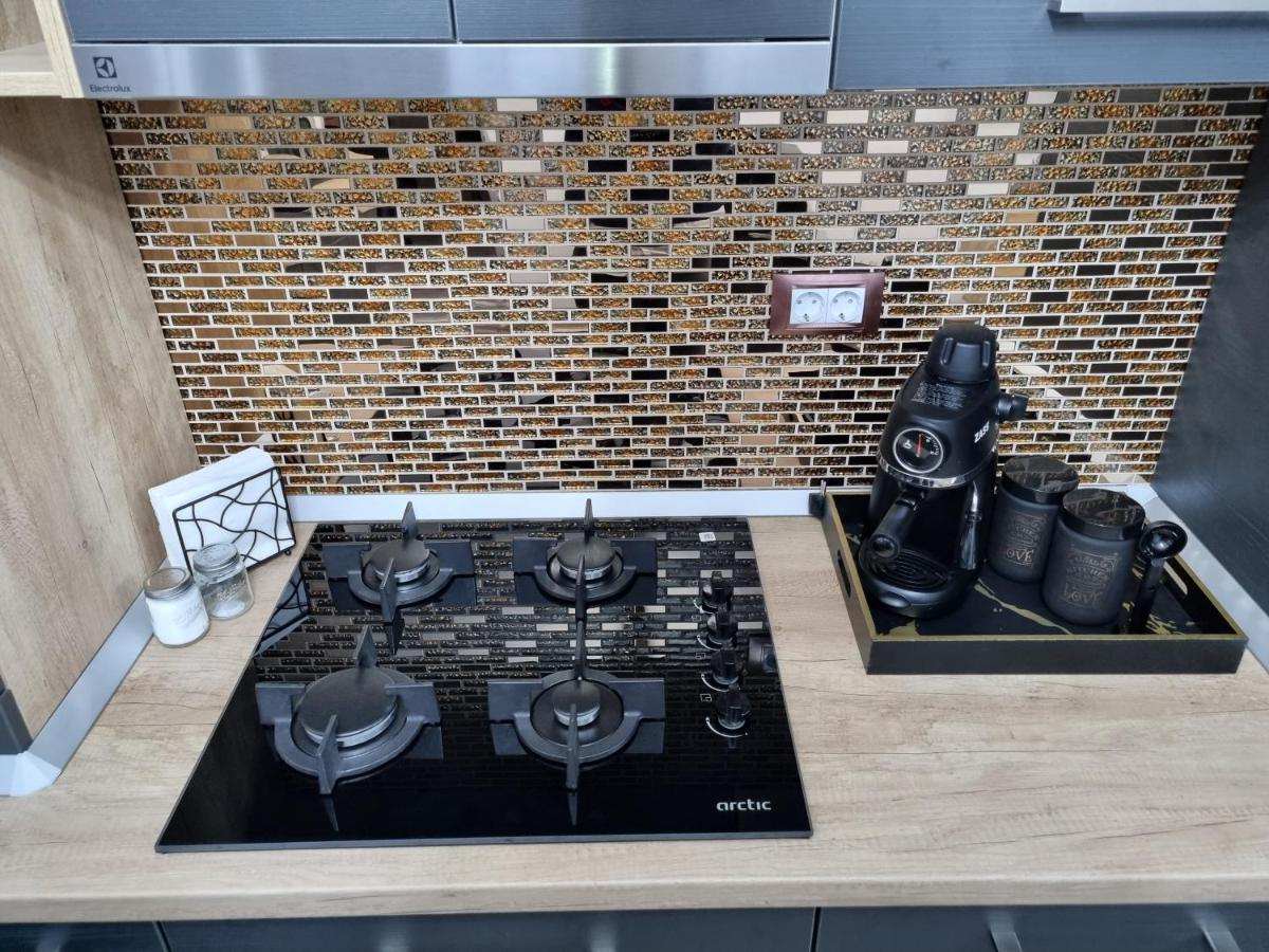 Luxury Apartments Bacău Екстериор снимка