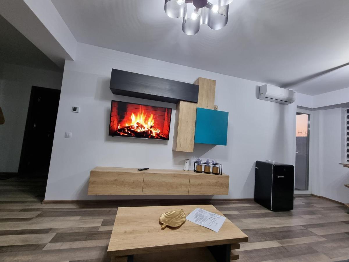 Luxury Apartments Bacău Екстериор снимка