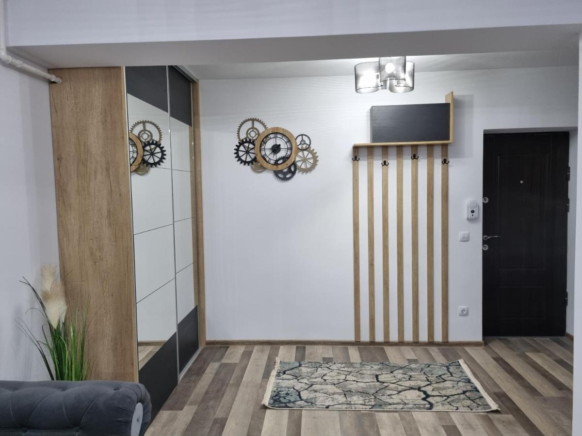 Luxury Apartments Bacău Екстериор снимка