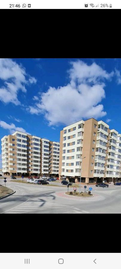 Luxury Apartments Bacău Екстериор снимка